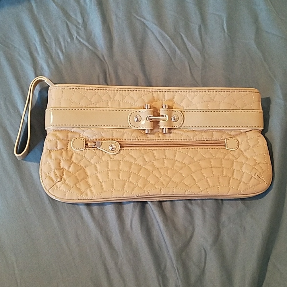 Vera Bradley clutch